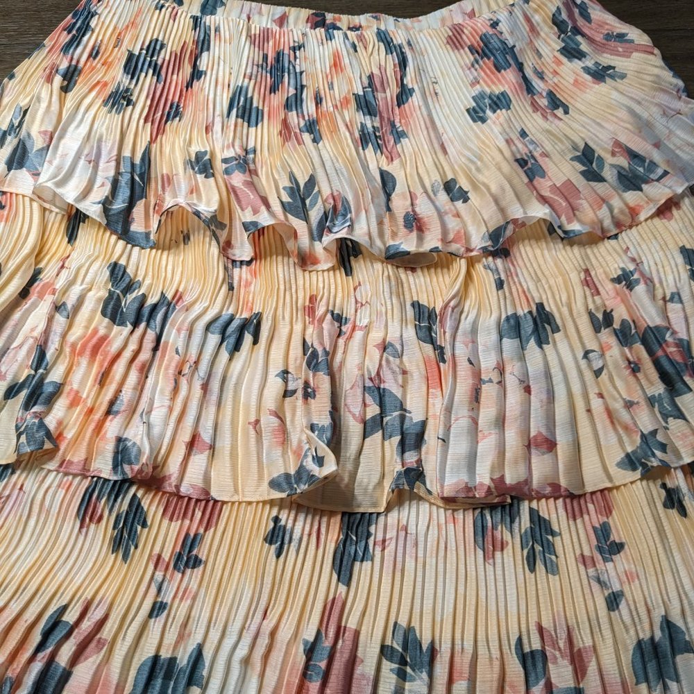 NWT Size 3x Tired Floral Long Floral Skirt